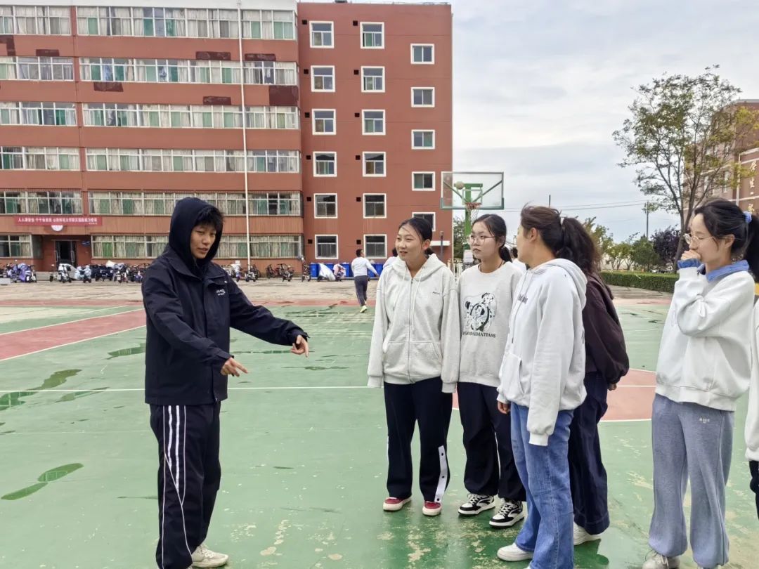 篮球比赛热身传球投篮规则_篮球传运投动作要领_传球投篮组合技术
